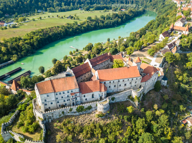 Burghausen Castle - Burghausen | Secret World Trip Planner