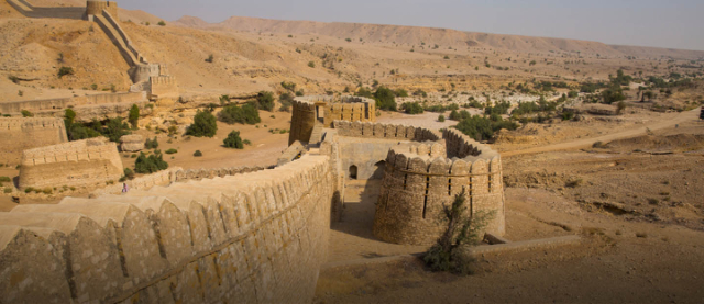 Great Wall of Sindh - Karchat | Secret World Trip Planner