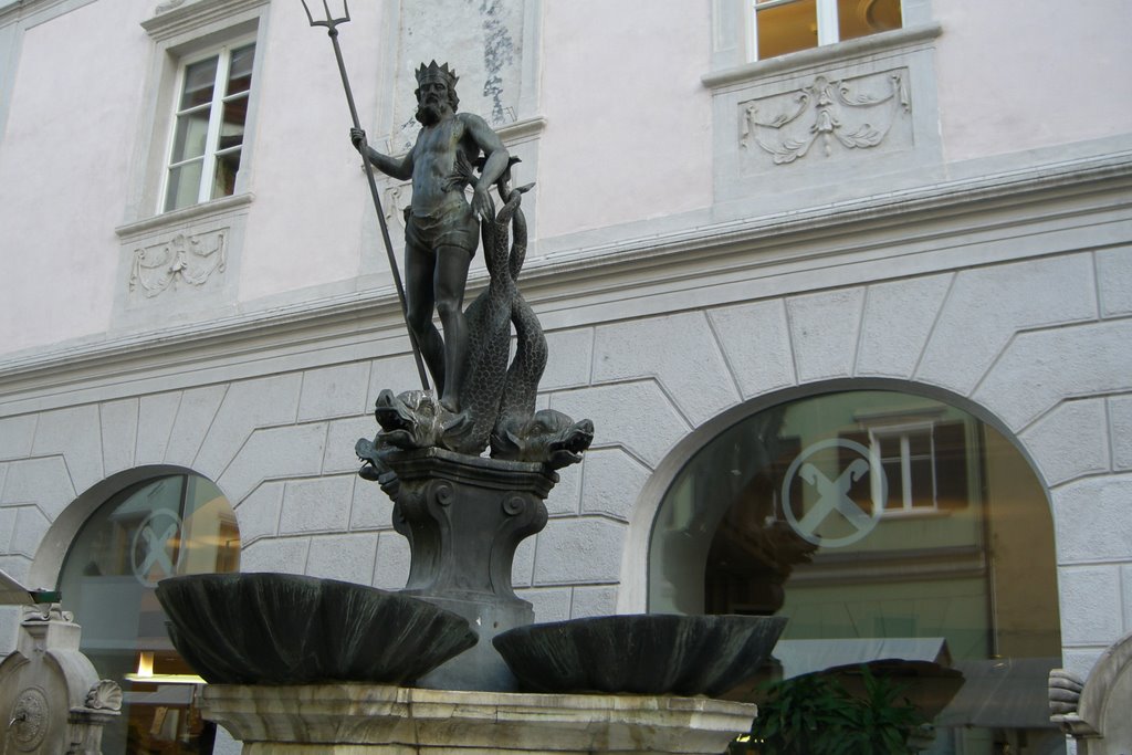 Neptune Fountain - Bolzano | Secret World Trip Planner