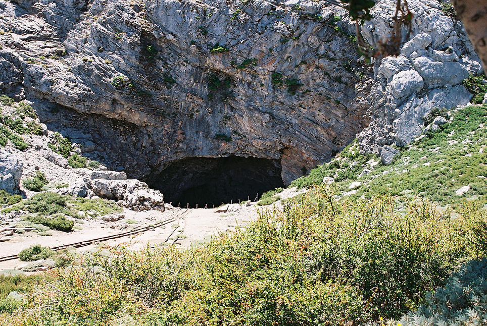 Die Idaean-Höhle und die Legende des Zeus — Nida ?????