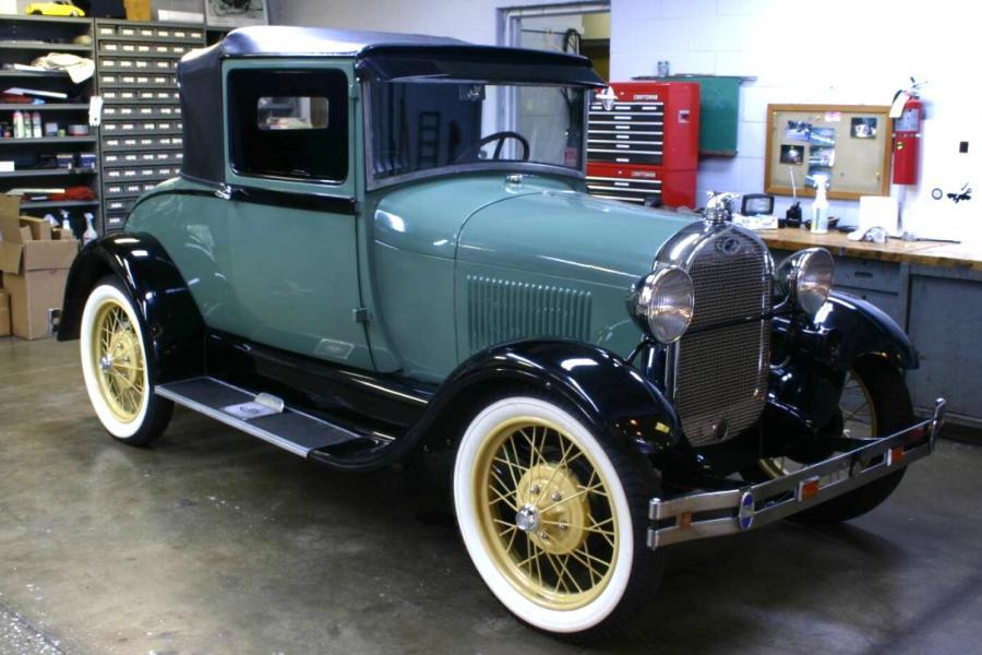 Crawford Auto-Aviation Museum in Cleveland - Cleveland | Secret World Trip Planner