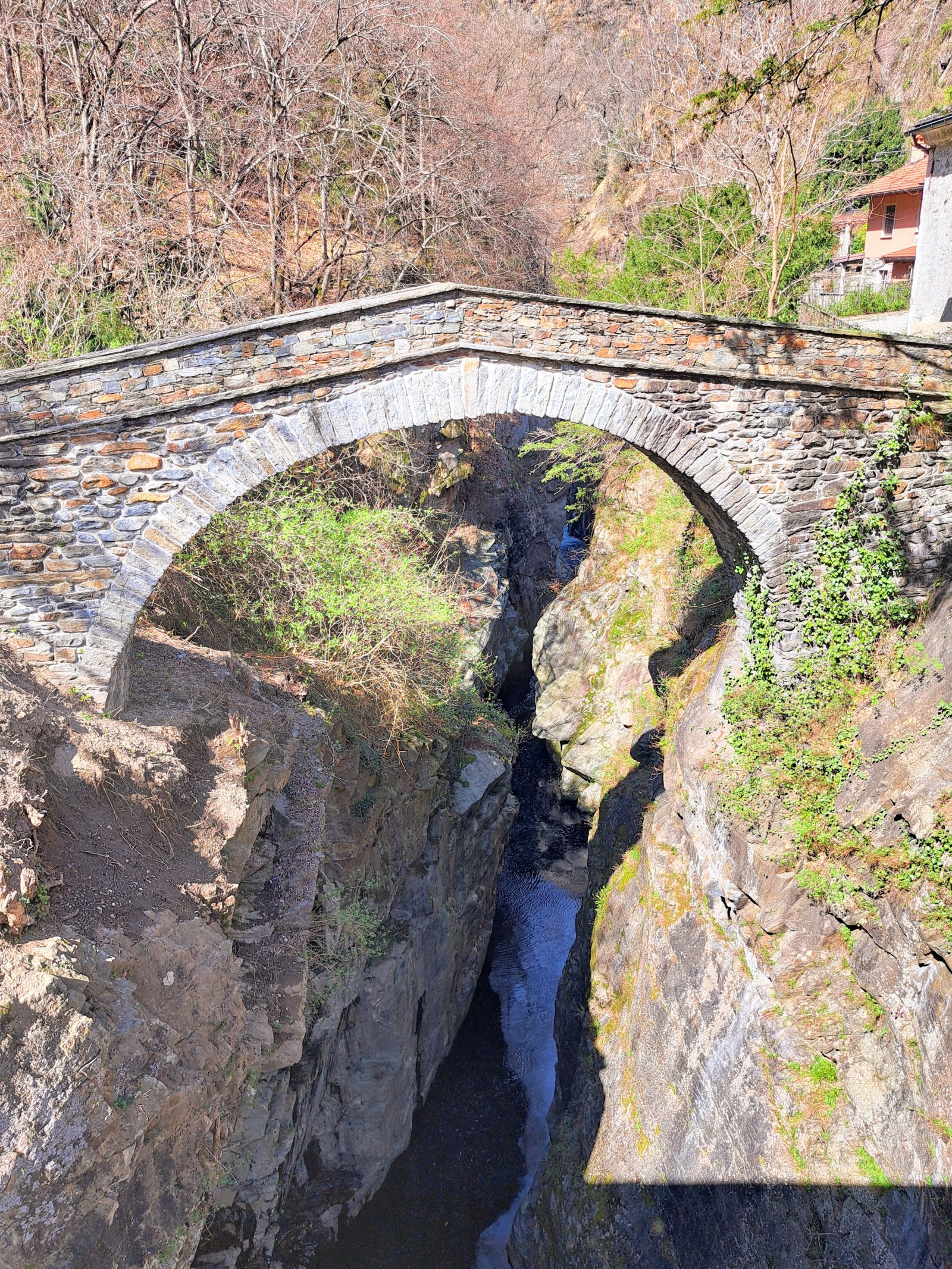 St. Anna-Schlucht - Cannobio | Secret World Trip Planner