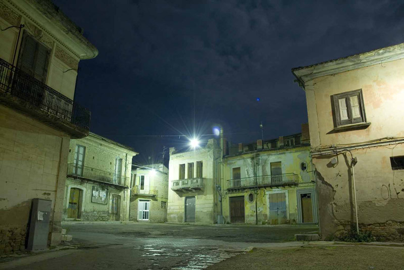 Apex die Geisterstadt - Apice Vecchio | Secret World Trip Planner