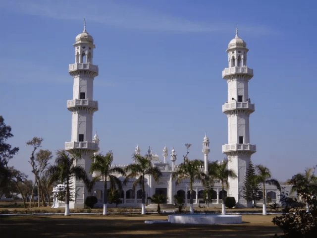 The CMH Mosque - Jhelum | Secret World Trip Planner