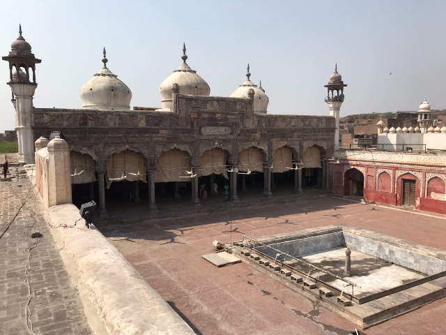 The Shahi Mosque - Chiniot | Secret World Trip Planner