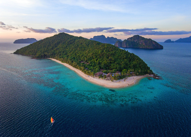 El Nido's Pangulasian Island - El Nido | Secret World Trip Planner