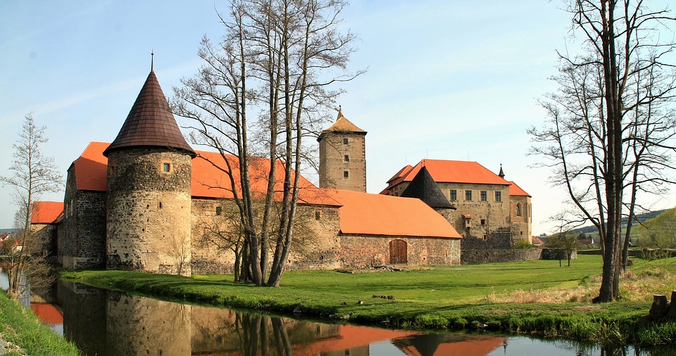 Castello di Svihov — ?erné jezero