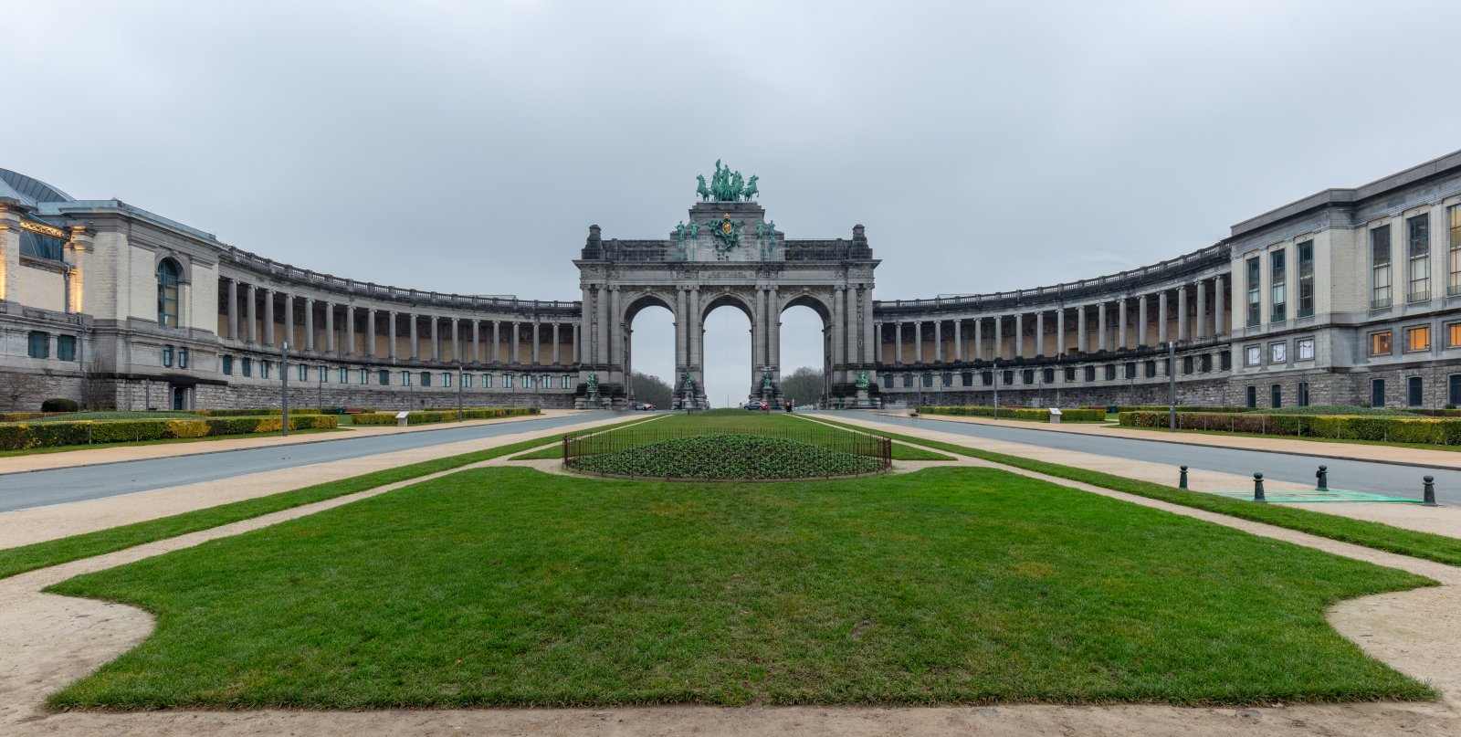 Cinquantenaire-Bogen in Brüssel - Bruxelles | Secret World Trip Planner