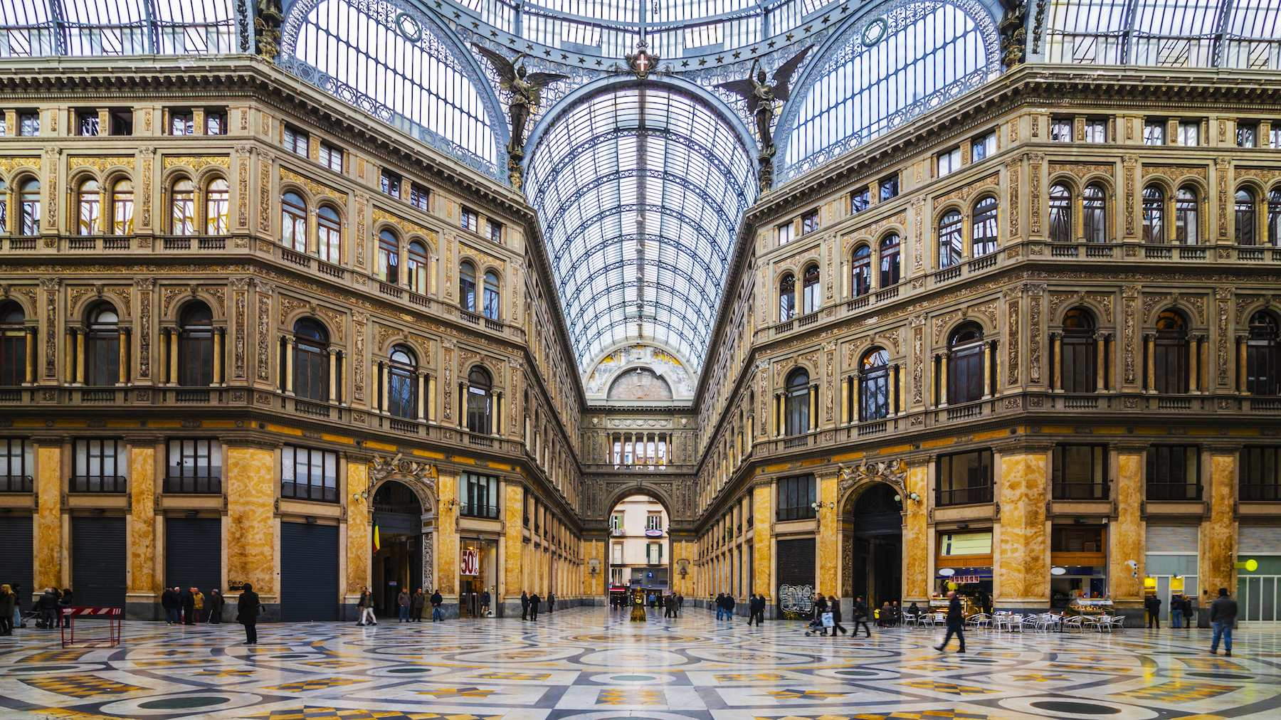 અમ્બર્ટો હું ગેલેરી - Napoli | Secret World Trip Planner