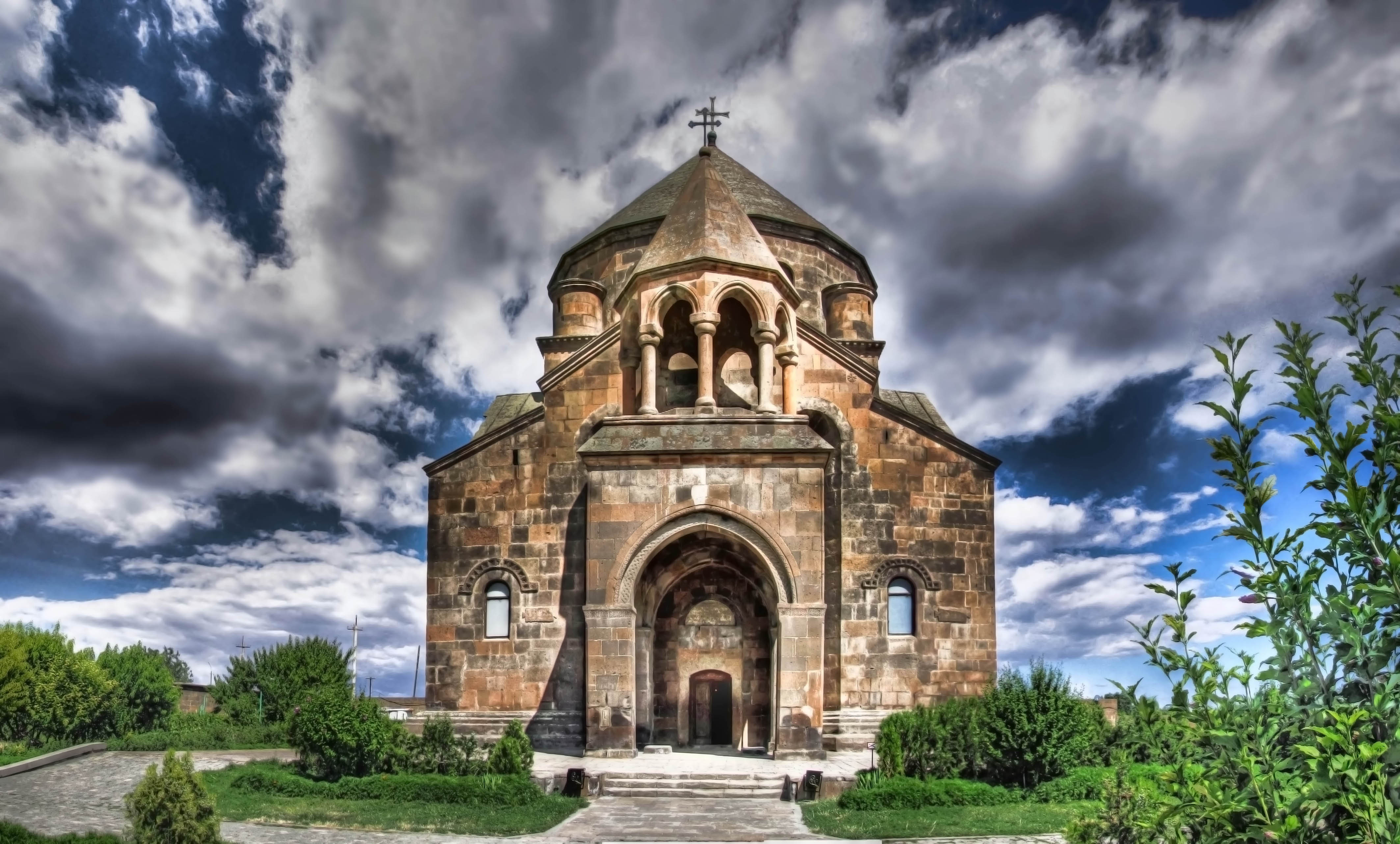 Chiesa di San Hripsime - Vagharshapat | Secret World Trip Planner