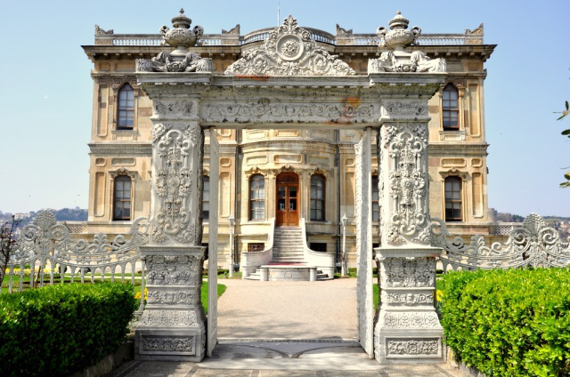 Palazzo di Kucuksu - Küçüksu Cd. | Secret World Trip Planner