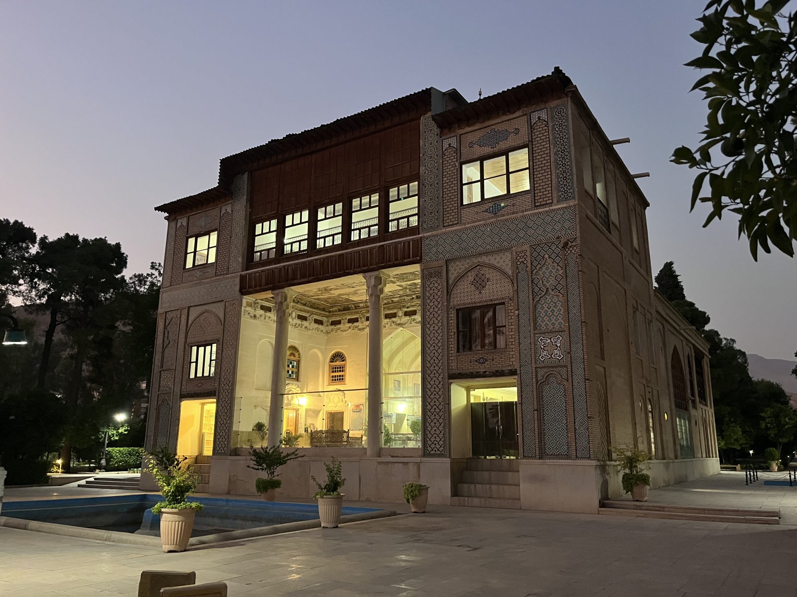 Der Delgosha-Garten ist der älteste Garten in Schiraz (Iran ) - Shiraz | Secret World Trip Planner