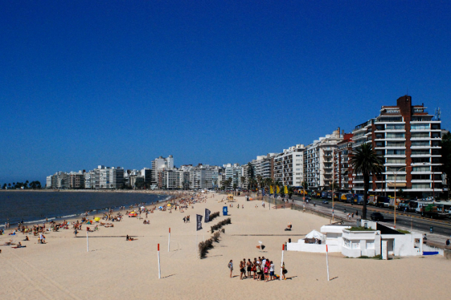 Los Pocitos Strand - De los Pocitos Beach | Secret World Trip Planner