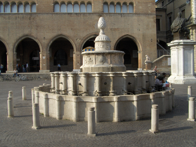 Fuente Pigna - Rimini | Secret World Trip Planner