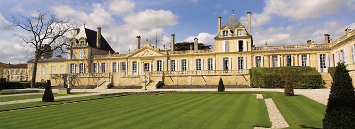 Beychevelle castle - Saint-Julien-Beychevelle | Secret World Trip Planner