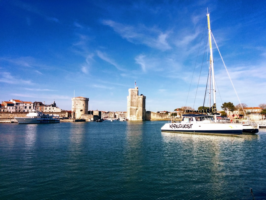 La Rochelle: Frankreichs meistfotografierter Hafen - La Rochelle | Secret World Trip Planner
