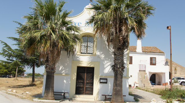 PETITE ÉGLISE DE LA MADONNA DEL PONTE - Policoro | Secret World Trip Planner
