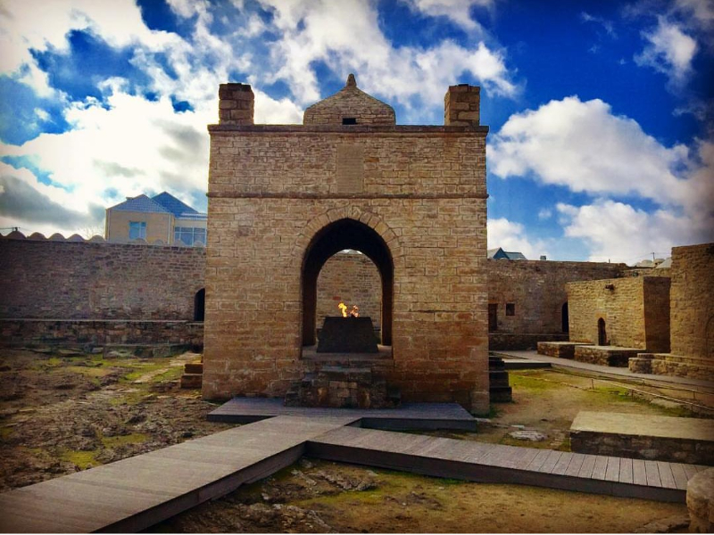 Ateshgah, der Feuertempel von Baku - Tazeh Kand-e-Nosrat Abad | Secret World Trip Planner