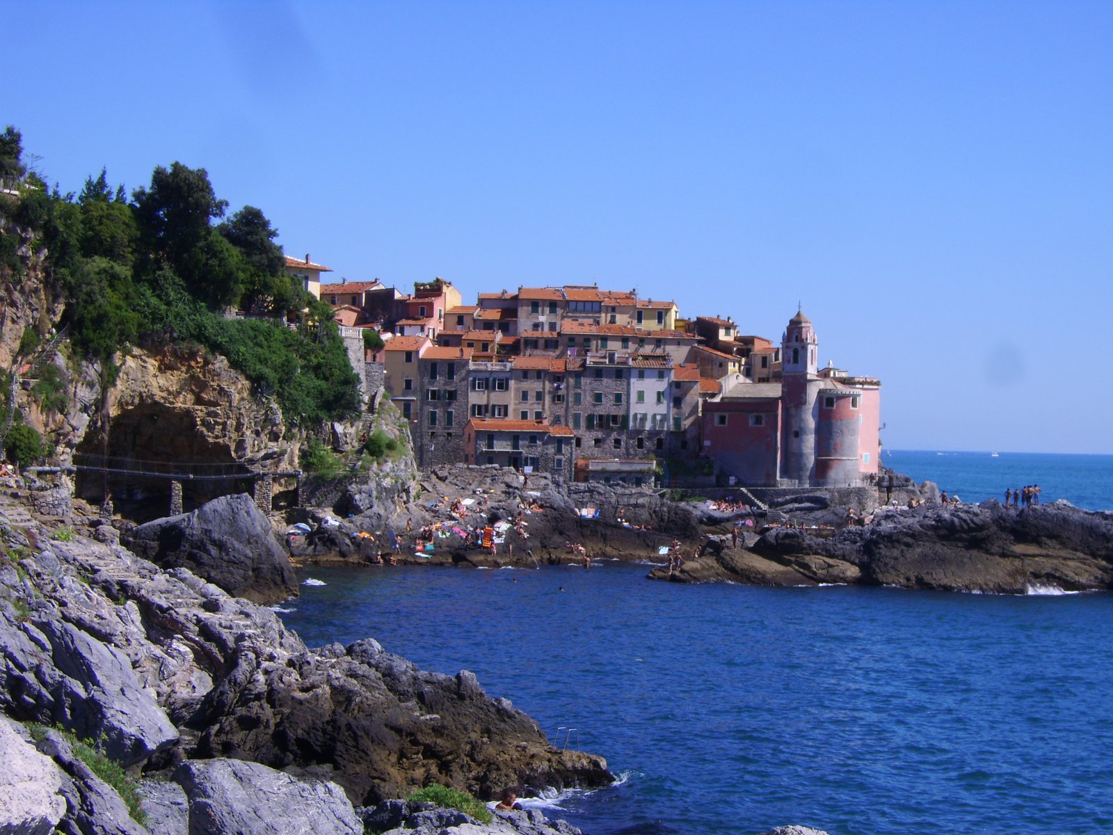 Liguria|Tellaro, a characteristic small fishing village - Tellaro | Secret World Trip Planner
