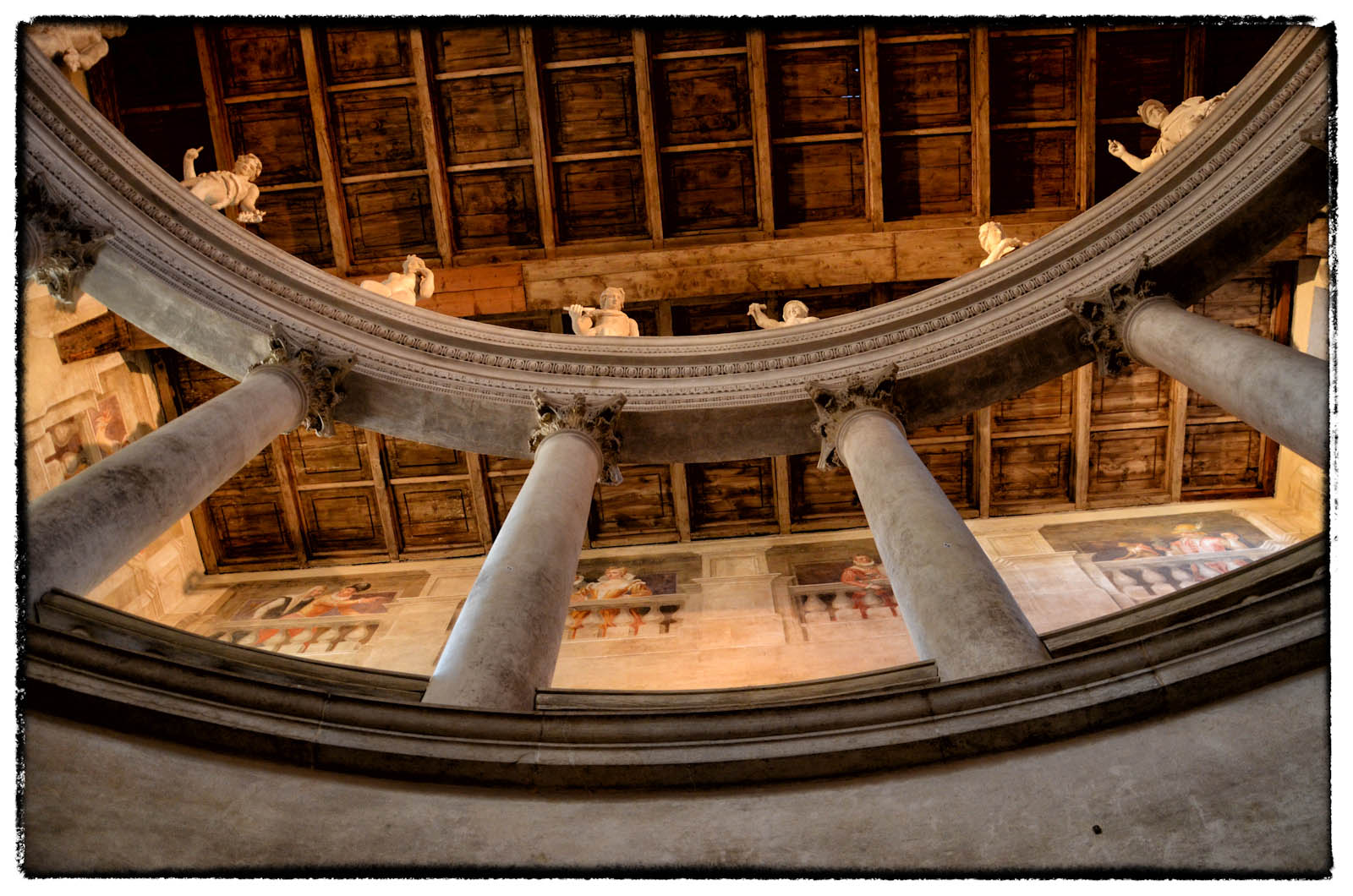 Olympisches oder Antikes Theater - Sabbioneta | Secret World Trip Planner