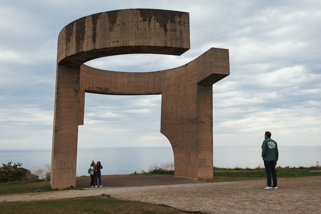 Das Lob des Horizonte 1990 - Gijón | Secret World Trip Planner