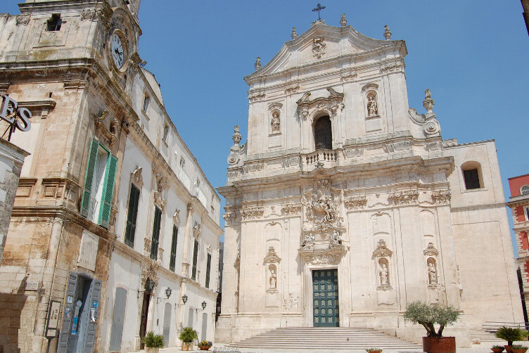 Die Basilika von San Martino | Martina Franca - Martina Franca | Secret World Trip Planner