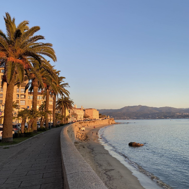 Das Viertel der Fremden - Ajaccio | Secret World Trip Planner