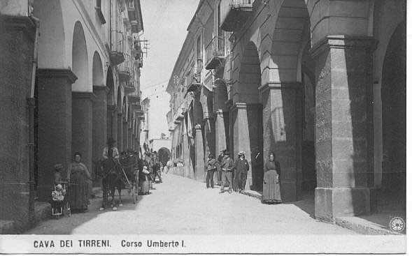 Cava dei Tirreni dhe arkadat e saj - Cava de' Tirreni | Secret World Trip Planner