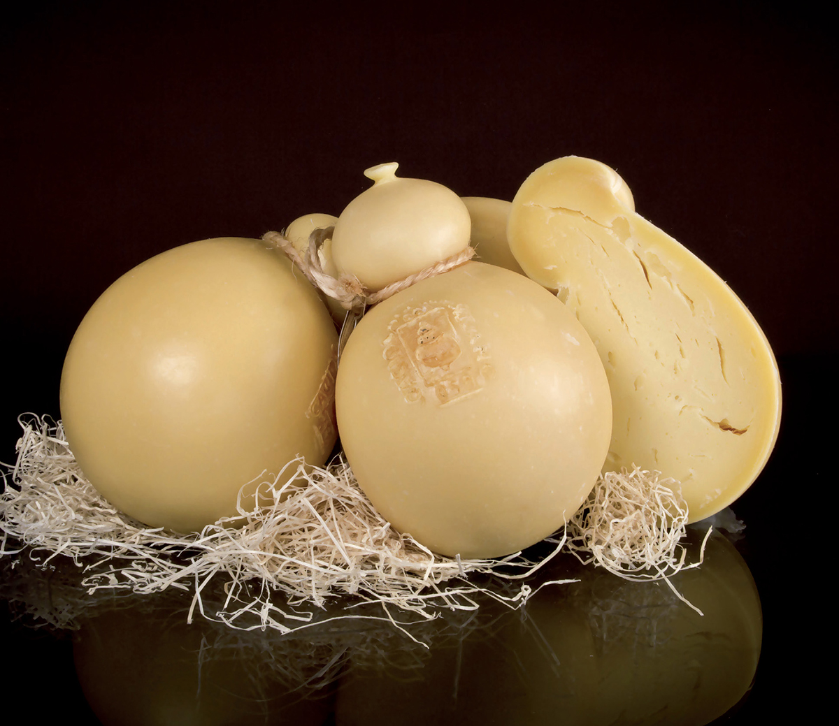 Caciocavallo Silano g.U. - Spezzano della Sila | Secret World Trip Planner
