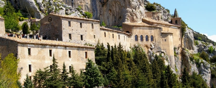 زیارتگاه سانتا ماریا دل آرمی - Cerchiara di Calabria | Secret World Trip Planner