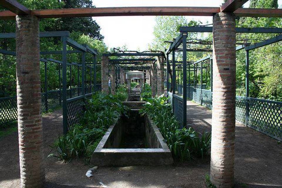 Rumah Octavius Quartio  - Via dell’Abbondanza | Secret World Trip Planner