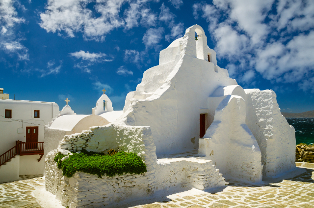 Kirche der Panagia Paraportiani - Mikonos | Secret World Trip Planner