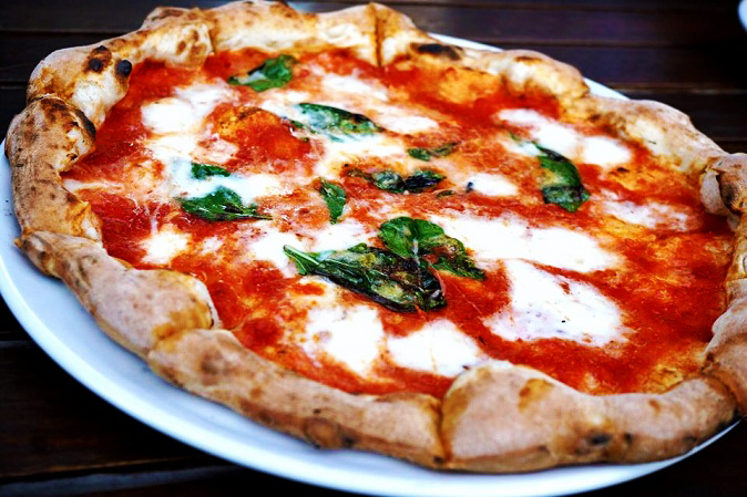 Pizza Margherita und ihre Legende - Napoli | Secret World Trip Planner