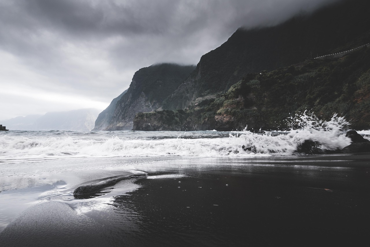 Madeira und Sir Winston Churchill, - Câmara de Lobos | Secret World Trip Planner
