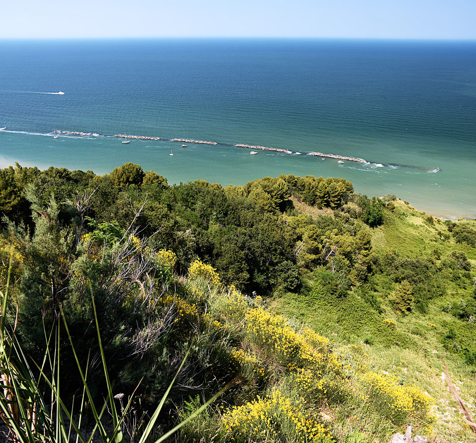 Monte San Bartolo Regional Park - Provincia di Pesaro e Urbino | Secret World Trip Planner