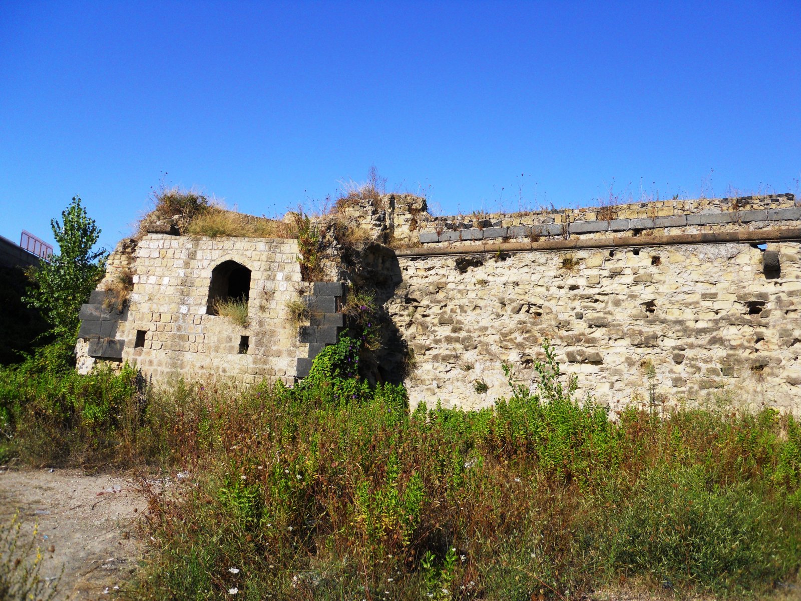 Fort de Vigliena - Napoli | Secret World Trip Planner