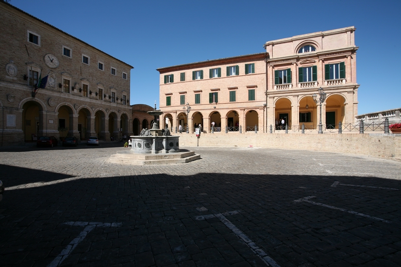 Academia Georgică - Treia | Secret World Trip Planner