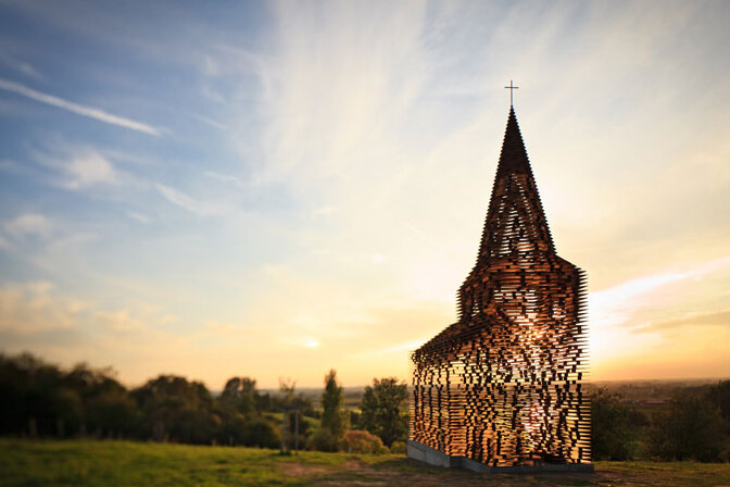 Reading Between the Lines Church — Borgloon