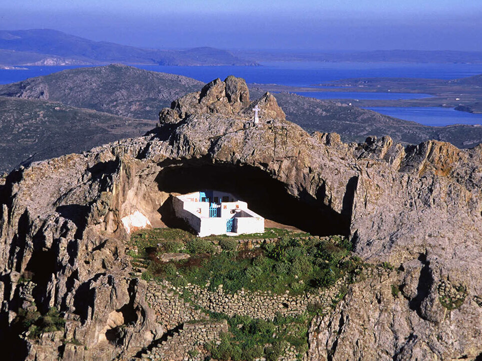 Panagia Kakaviotissa: Griechenlands schöne Kirche ohne Dach — Myrina
