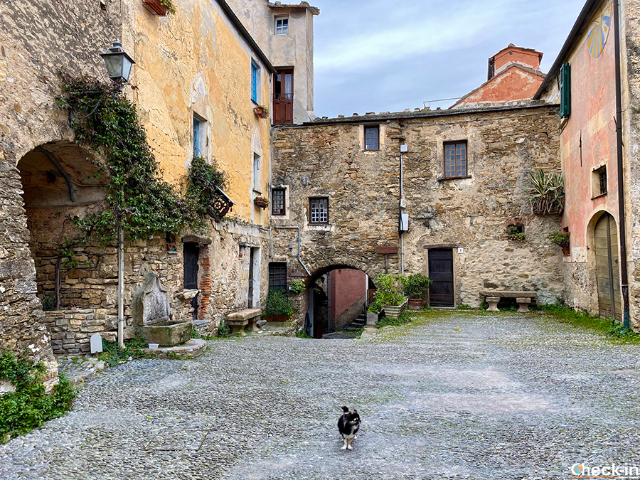 Colla Micheri: Thor Heyerdahls verwunschenes Dorf - Colla Micheri | Secret World Trip Planner