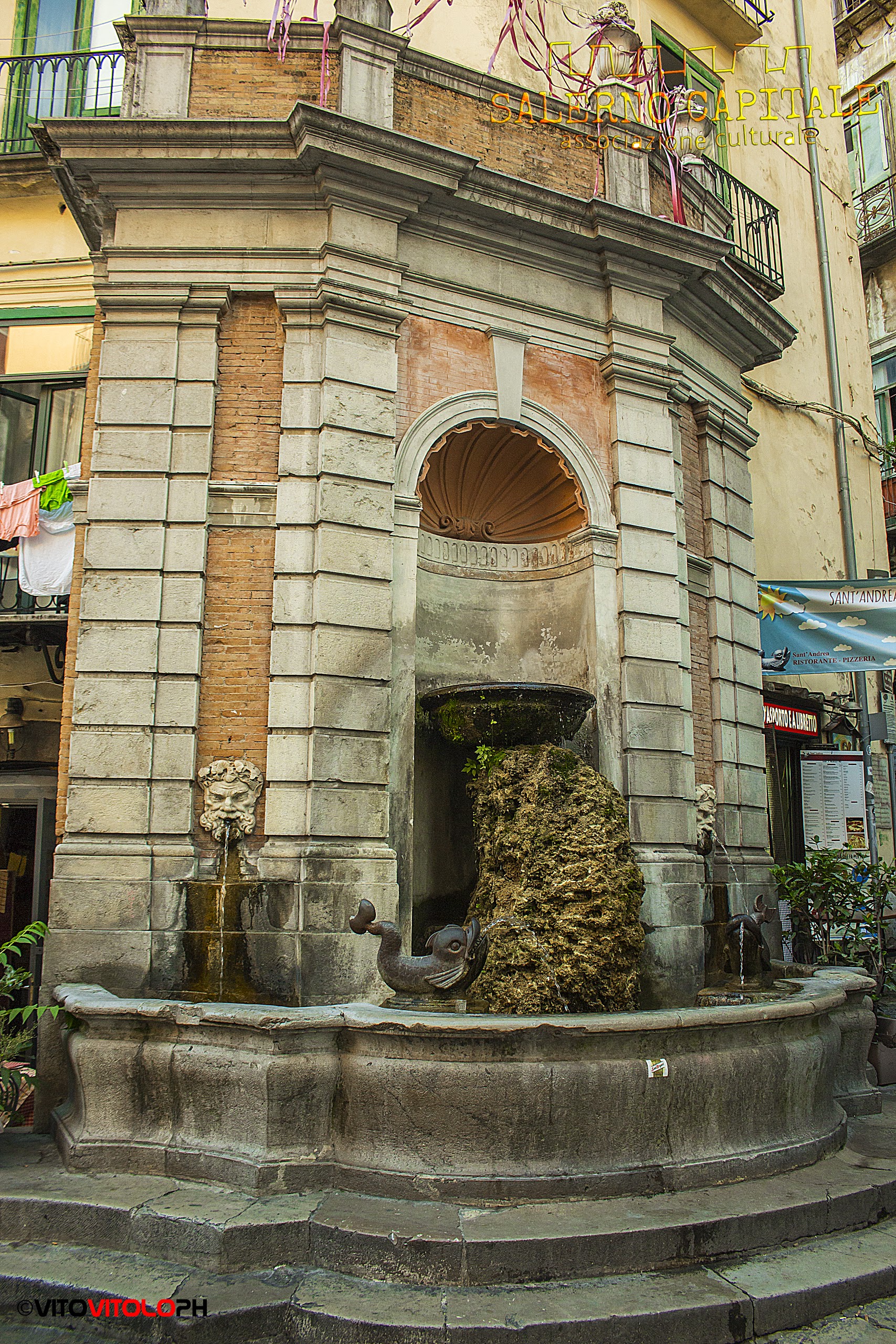 Samaki fountain - Salerno | Secret World Trip Planner