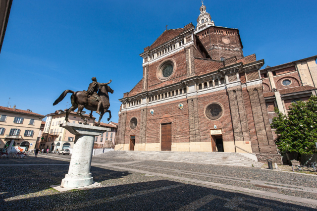 Duomo di Pavia - Pavia | Secret World Trip Planner