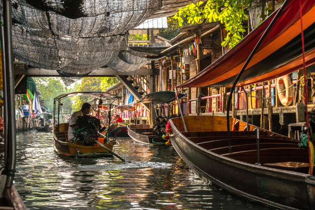 Khlong Lat Mayom Floating Market - Khet Taling Chan | Secret World Trip Planner