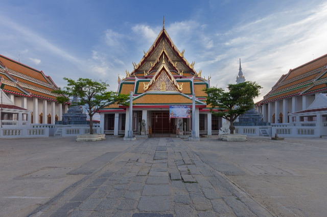 Wat Rakhangkhositaram Woramahawihan - Wat Rakhang Kositaram Woramahawihan | Secret World Trip Planner