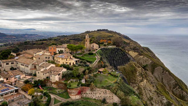 Село Кастельдімеццо - Casteldimezzo | Secret World Trip Planner