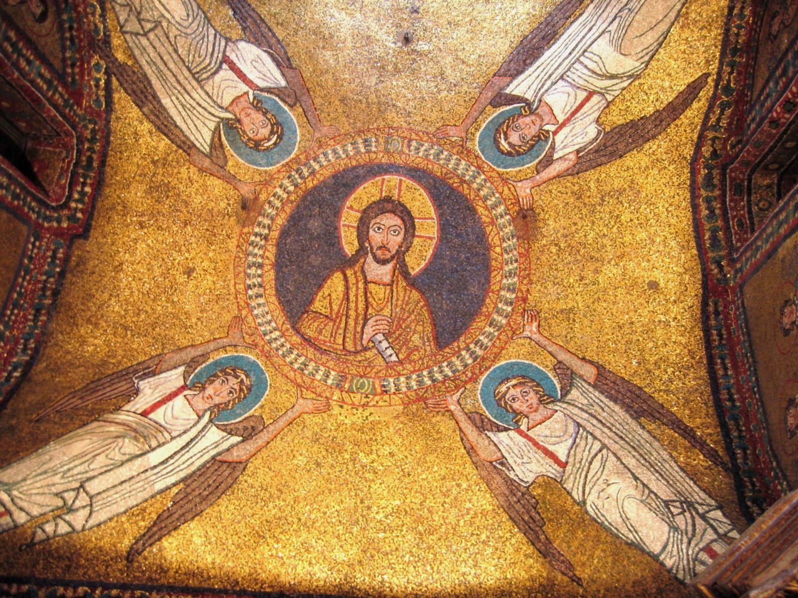 The church of Santa Prassede and the magnificent mosaics - Roma | Secret World Trip Planner