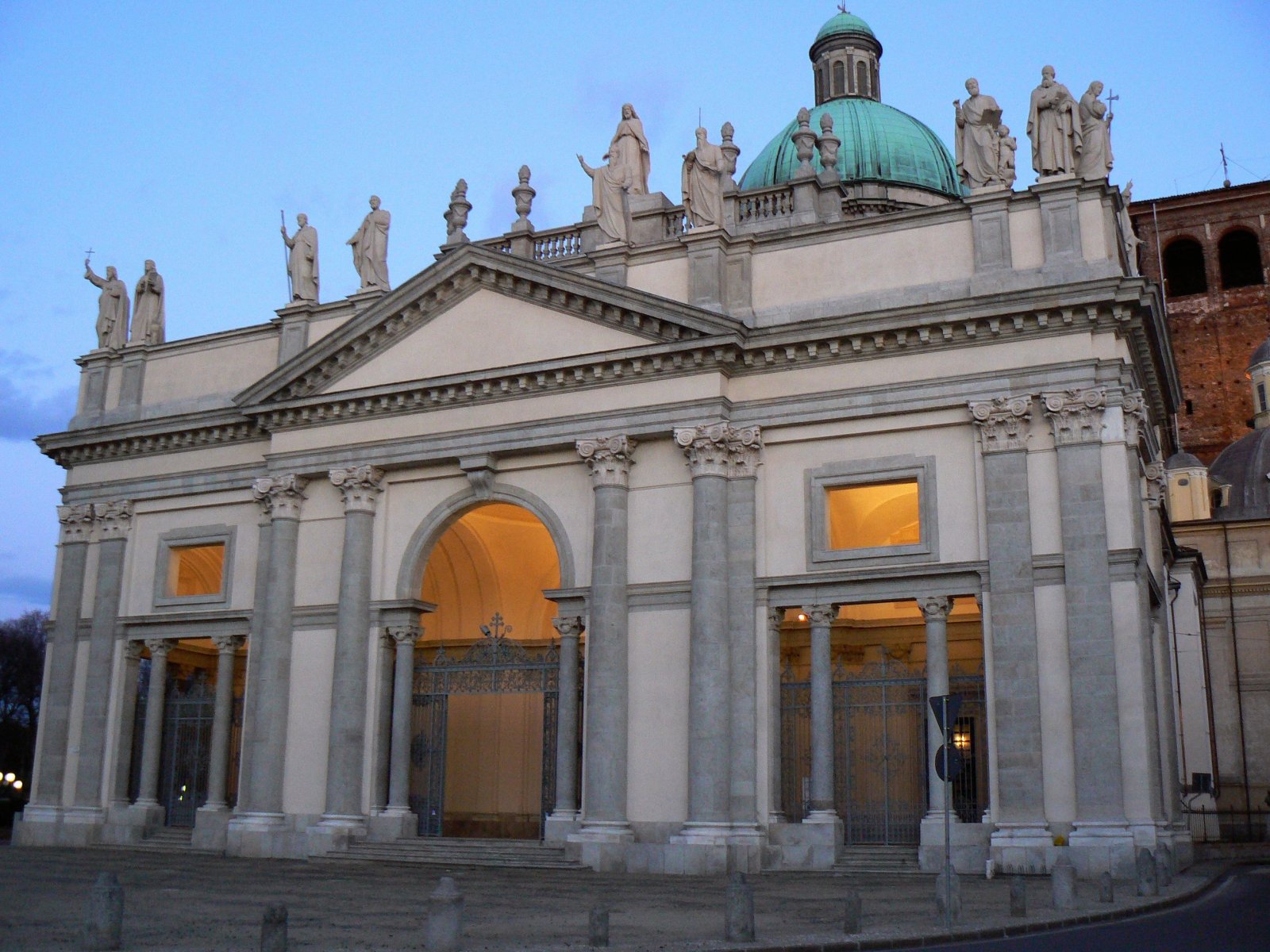 Cathedral of Saint Eusebius - Vercelli | Secret World Trip Planner