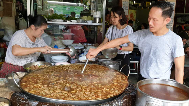 Half-Century-Old Soup - Khet Watthana | Secret World Trip Planner