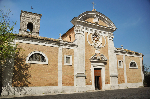 Basilika St. Maria Salome und Heilige Treppe - Veroli | Secret World Trip Planner