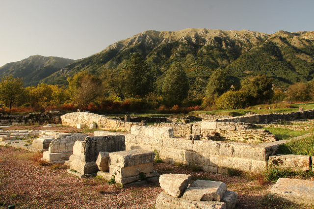 Dodona Tour autogestito - Dodoni | Secret World Trip Planner